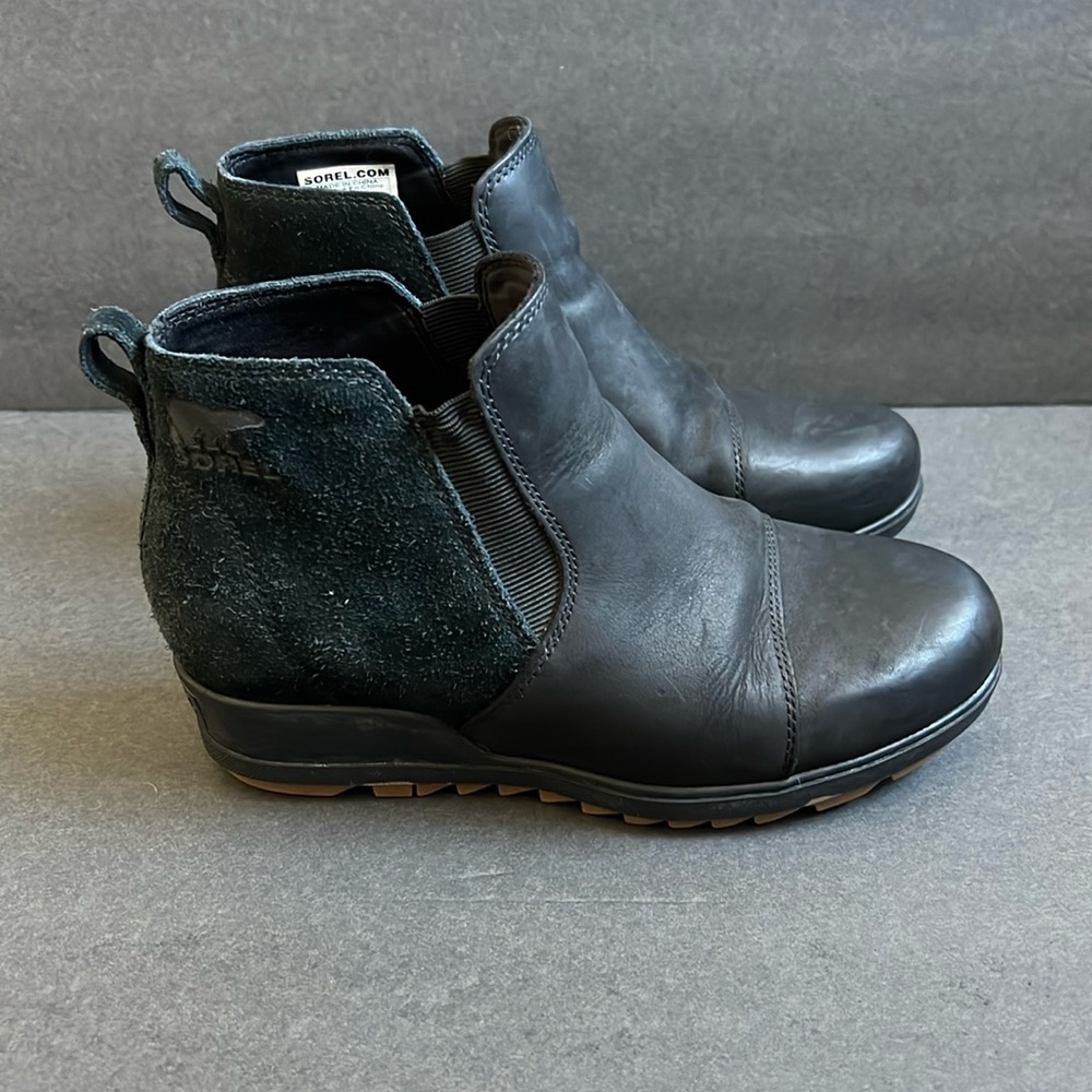 Sorel Evie II Chelsea Boots Size 7 Brown Wedge bootie